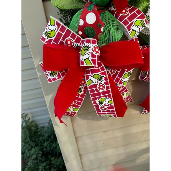Grinch Mailbox Swag Topper Garland Decoration Handcrafted Christmas Home Decor - Picture 2 of 7
